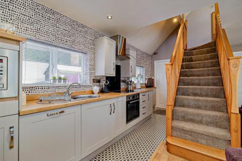 Ty Teiliwr Kitchen