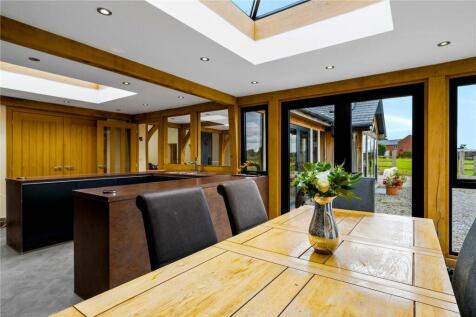 Breakfast Room