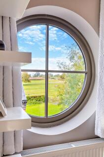 Feature Window