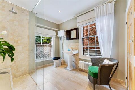 Family Shower Room