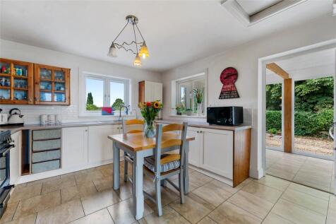 Lodge - Kitchen