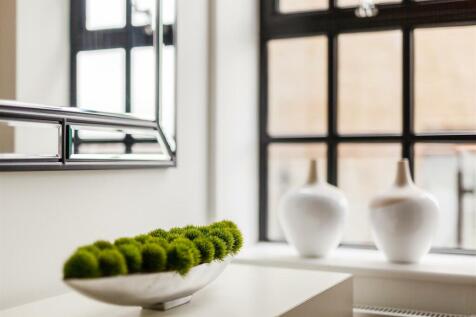 8316099-interior13.jpg