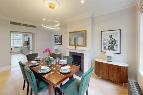 Flat-4-22-Kensington-Gardens-Square-Dining-Room.jp