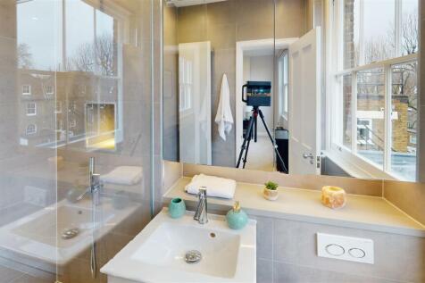 Flat-4-22-Kensington-Gardens-Square-Bathroom 1.jpg