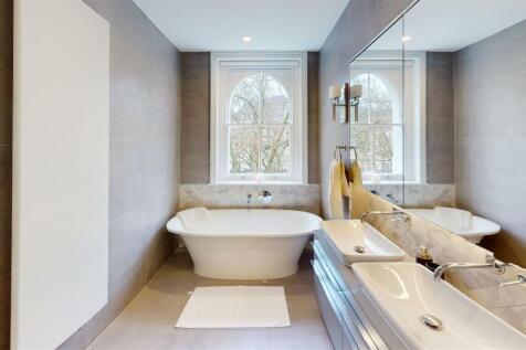 Flat-4-22-Kensington-Gardens-Square-Bathroom.jpg