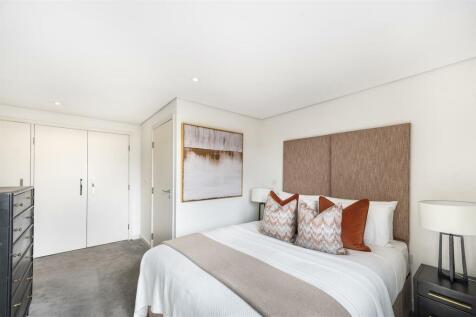 8460410-interior12.jpg