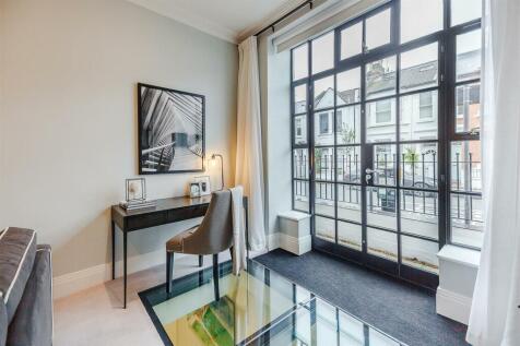 8316097-interior12.jpg