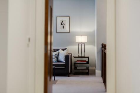 8316097-interior23.jpg