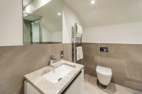 8317875-interior10.jpg