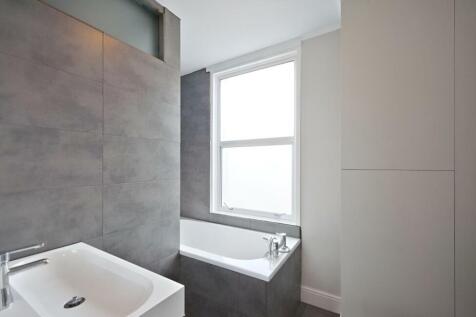 top floor 103 ifield 3.jpg