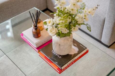 8447043-interior6.jpg