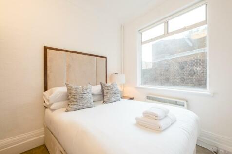 8447043-interior22.jpg