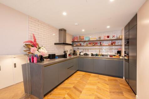 10 Switch House West Hi-6.jpg