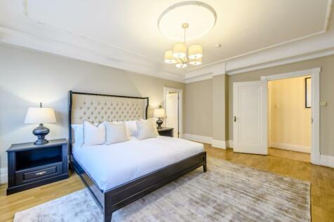 8451956-interior28.jpg