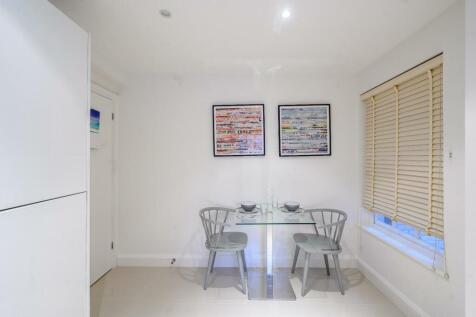 8452739-Interior06.jpg