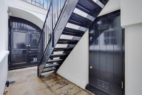 6_Patio 2-0.jpg