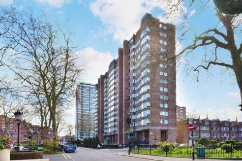Flat 65 Raynham (1).JPG
