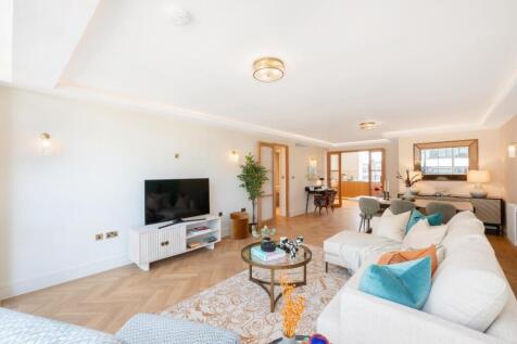 23 Ambika House Hi-6.jpg