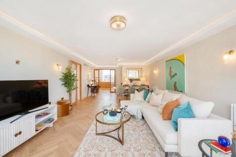 23 Ambika House Hi-7.jpg
