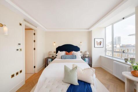 23 Ambika House Hi-22.jpg