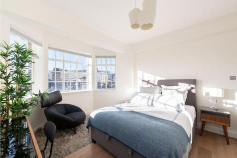 Bedroom 1_2_HG.JPG