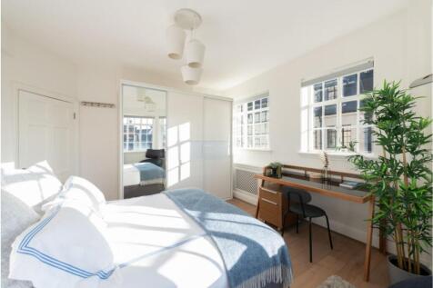 Bedroom 1_3_HG.JPG