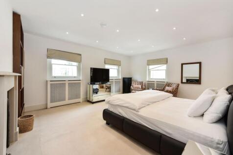 21 Haselbury House (13).JPG