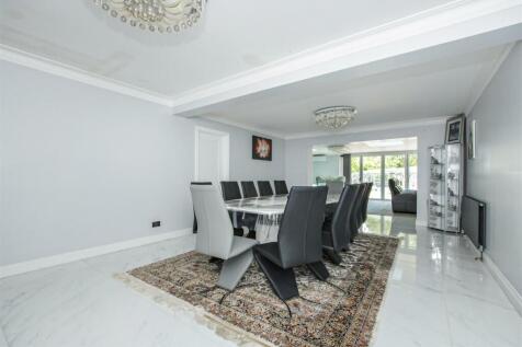 dining room 2.jpg