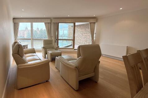Living Room.jpg