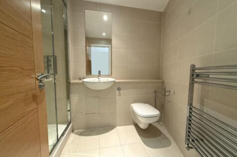 Shower Room.jpg