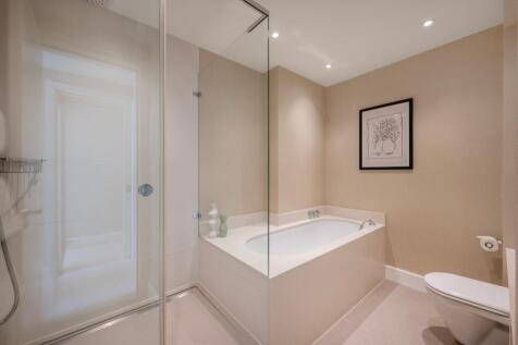 Flat 64-66 Riverside One Hi-59.jpg