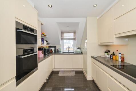 28-Alexandra-Court (3).JPG