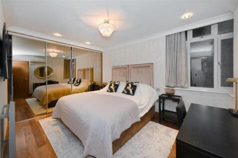 10-Barrie-House (10).JPG