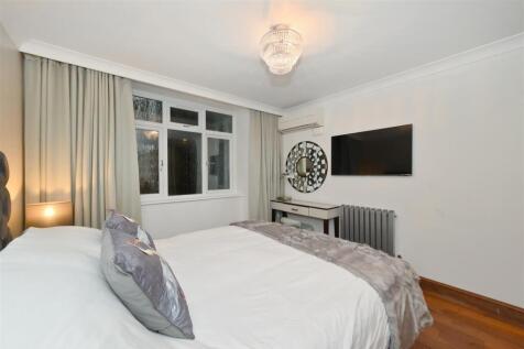 10-Barrie-House (9).JPG