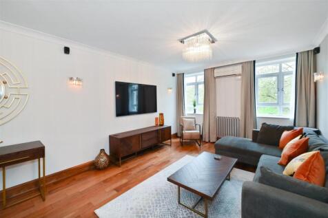 10-Barrie-House (3).JPG