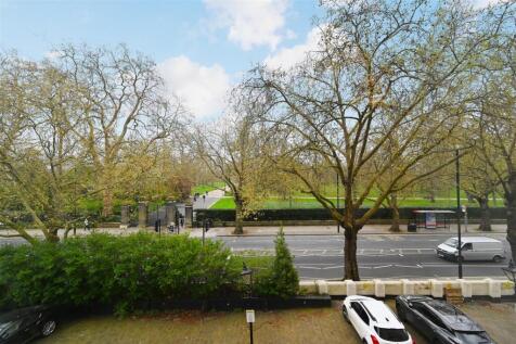 10-Barrie-House (12).JPG