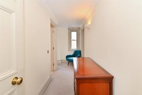 F-1-Eaton-Square (10).JPG