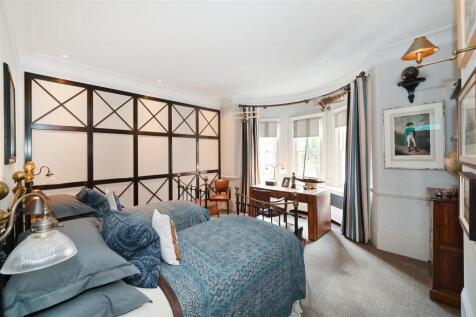 3-13-Sloane-Court-West (1).JPG