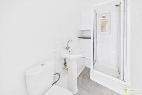 CAM02528G0-PR0416-STILL005