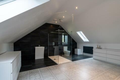 Master En-Suite