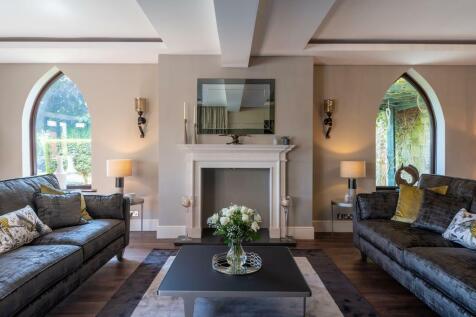 Formal Lounge