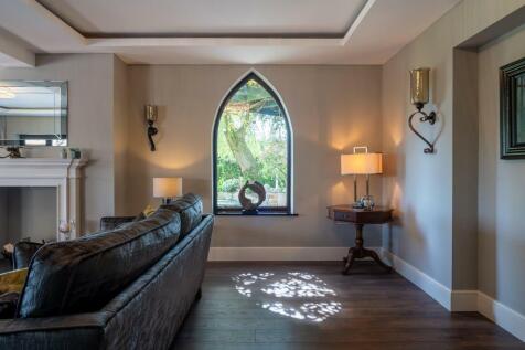 Formal Lounge
