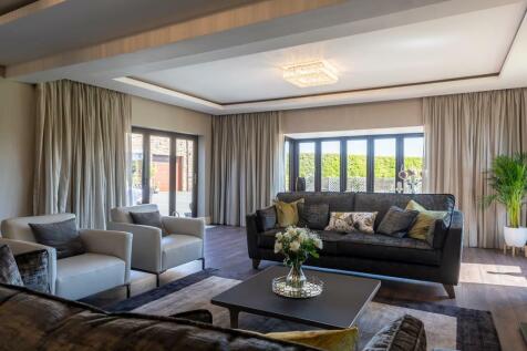 Formal Lounge