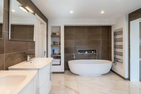 Master En-Suite