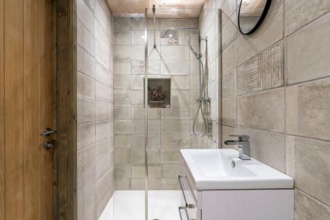 Bedroom 2 En-Suite