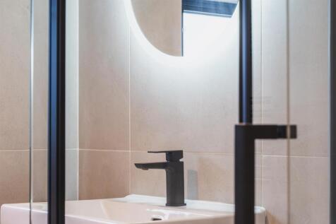 Family Shower Room