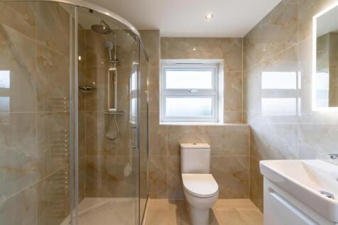 Master En-Suite