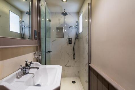 Jack-and-Jill En-Suite Shower Room