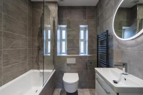 Bedroom 2 En-Suite