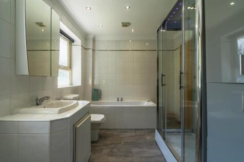 Jack-and-Jill Bathroom
